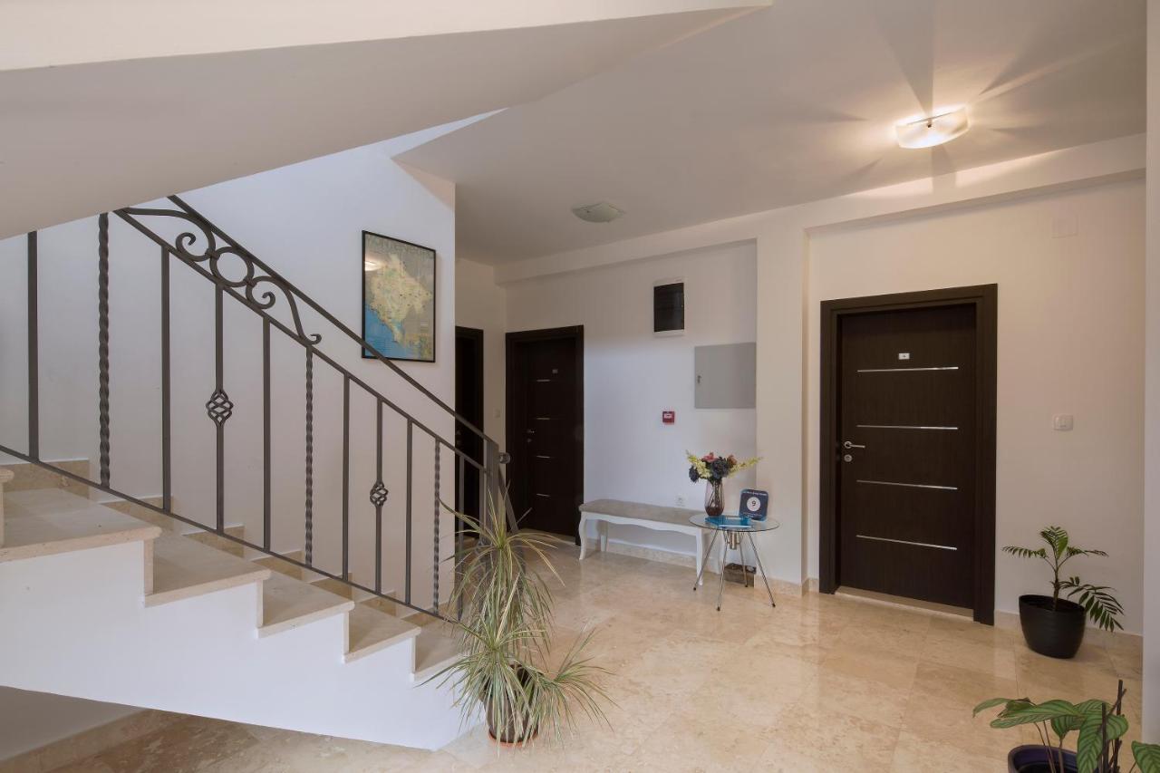 Le Marc Guest House Budva Ngoại thất bức ảnh