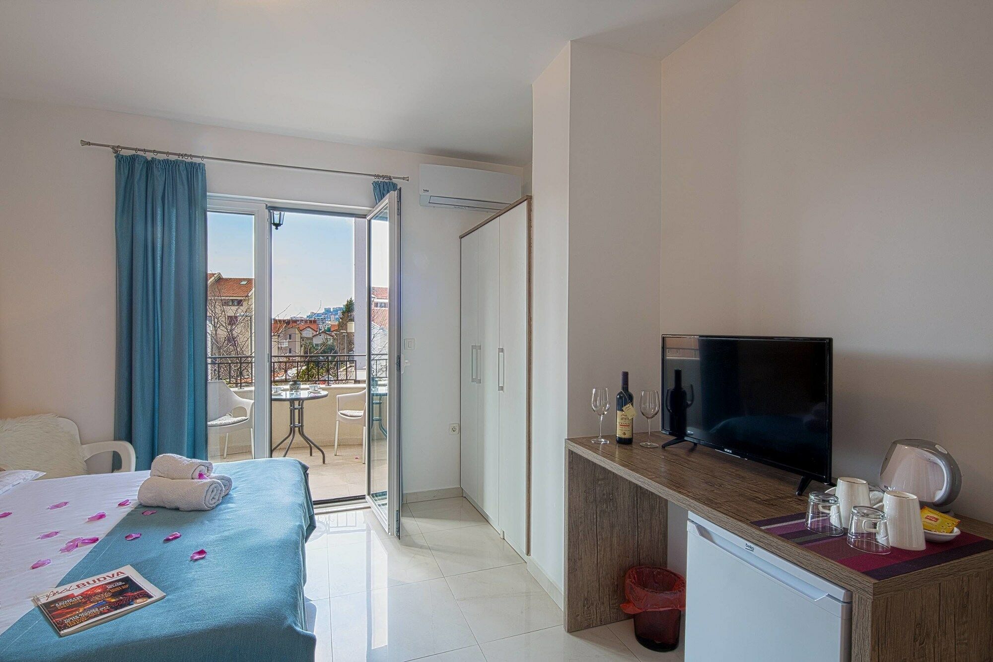 Le Marc Guest House Budva Ngoại thất bức ảnh